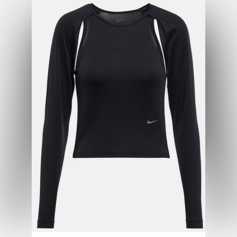 NIKE
NWT Dri-FIT cutout top